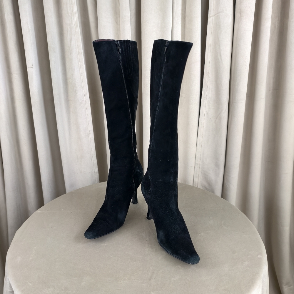 Vintage MODA Chic Black Suede Heeled Pointed Toe Knee High Boots